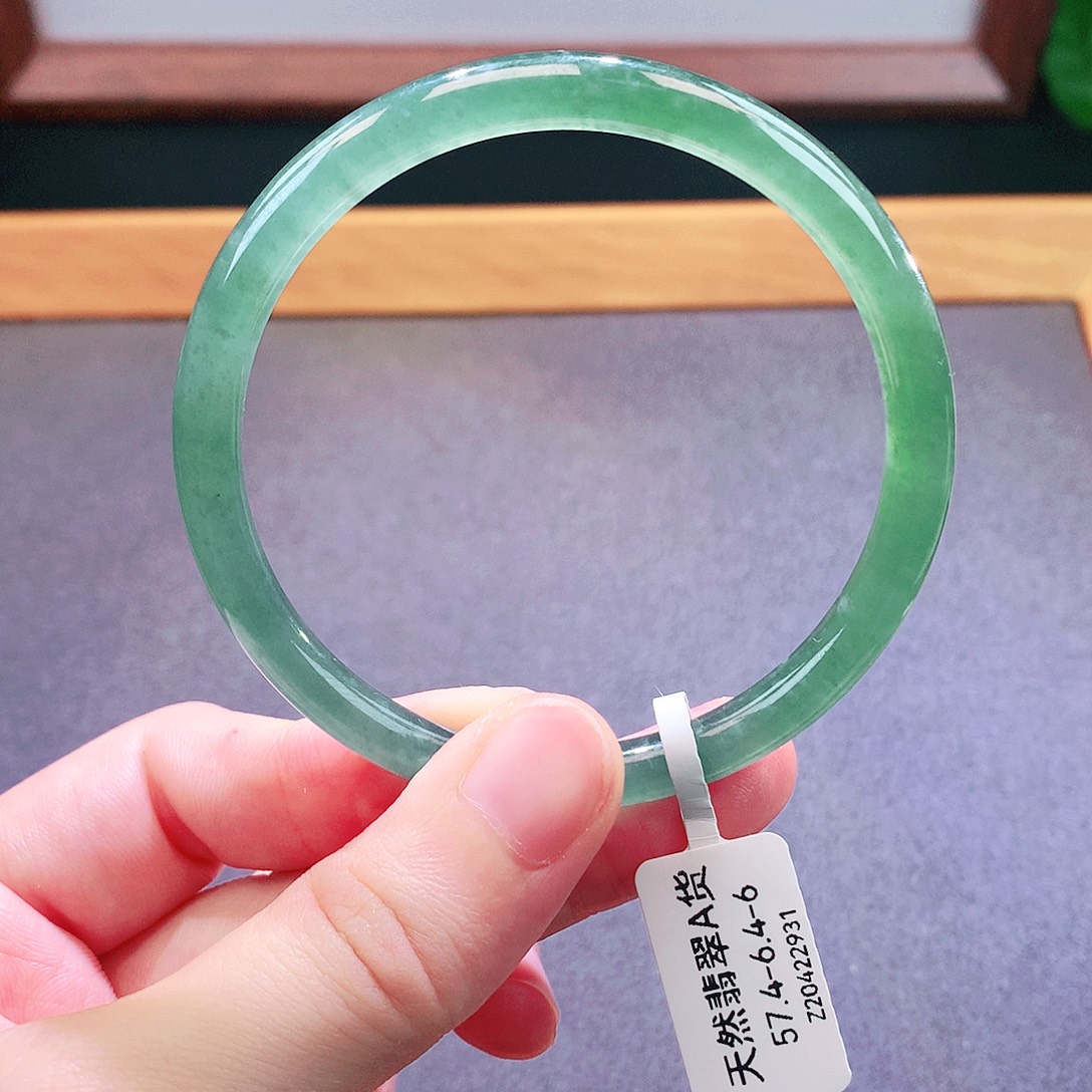 未镶嵌手镯翡翠天然翡翠