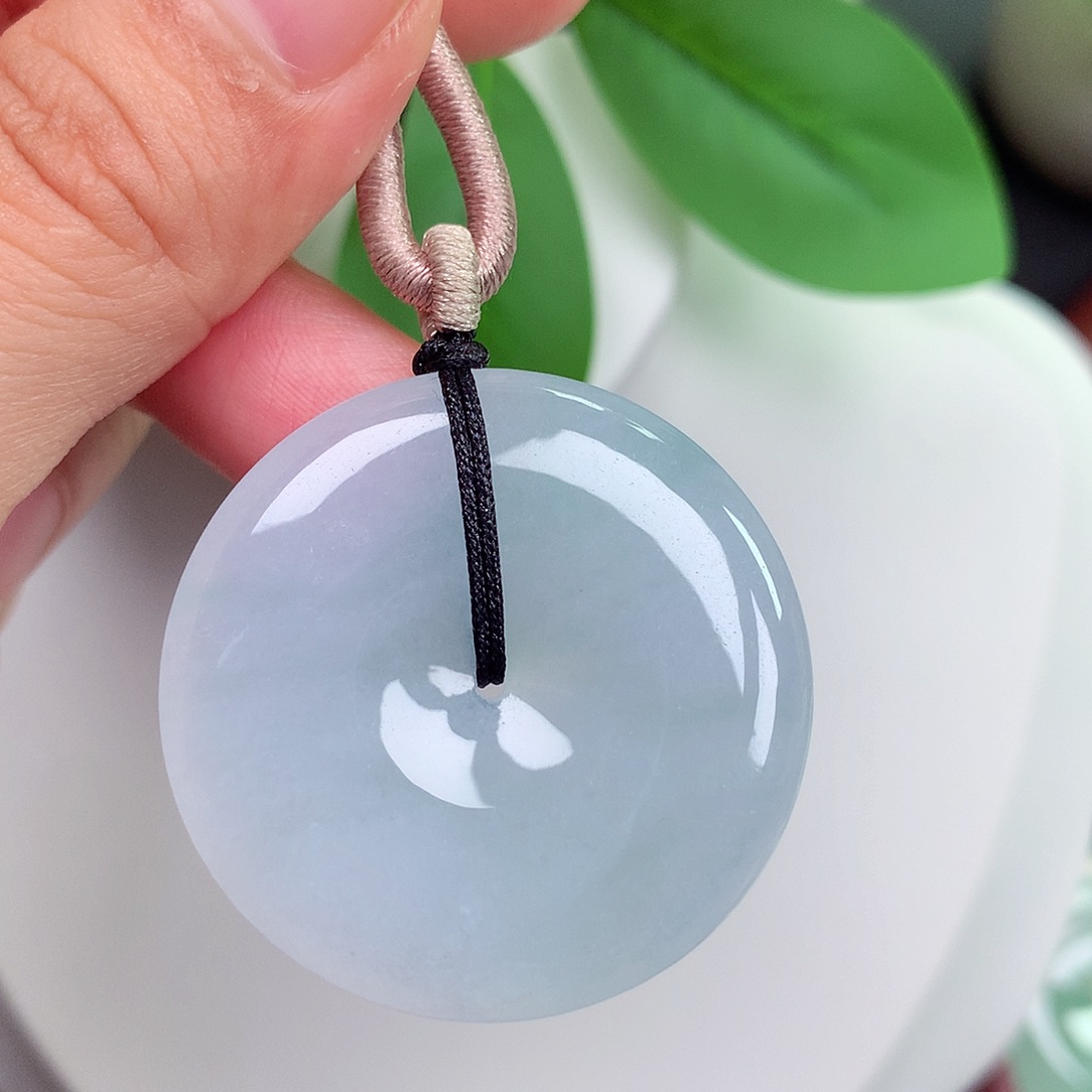 颈饰未镶嵌翡翠平安扣 34.9x5.4mm