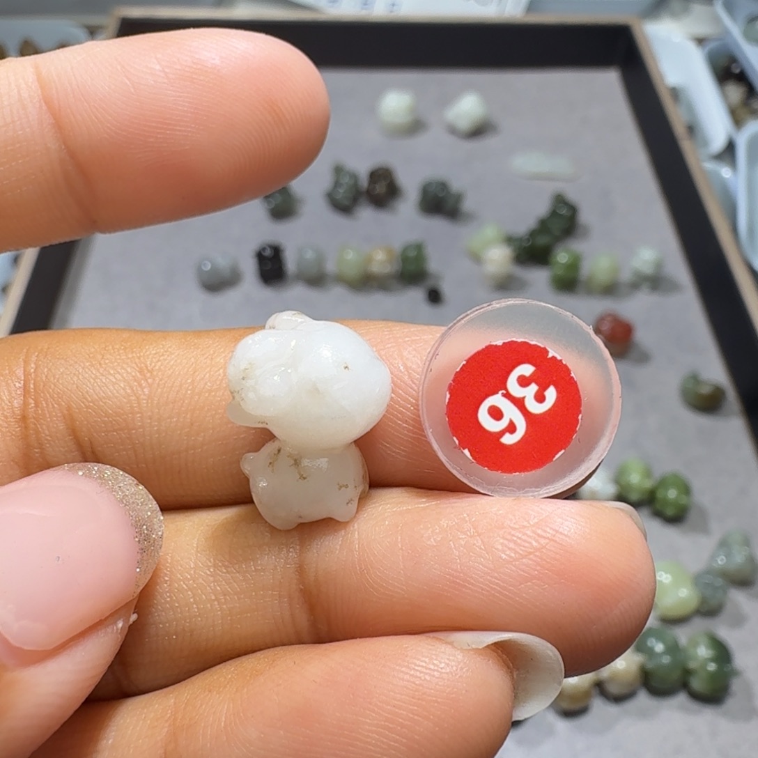 和田玉未镶嵌珠宝奇石