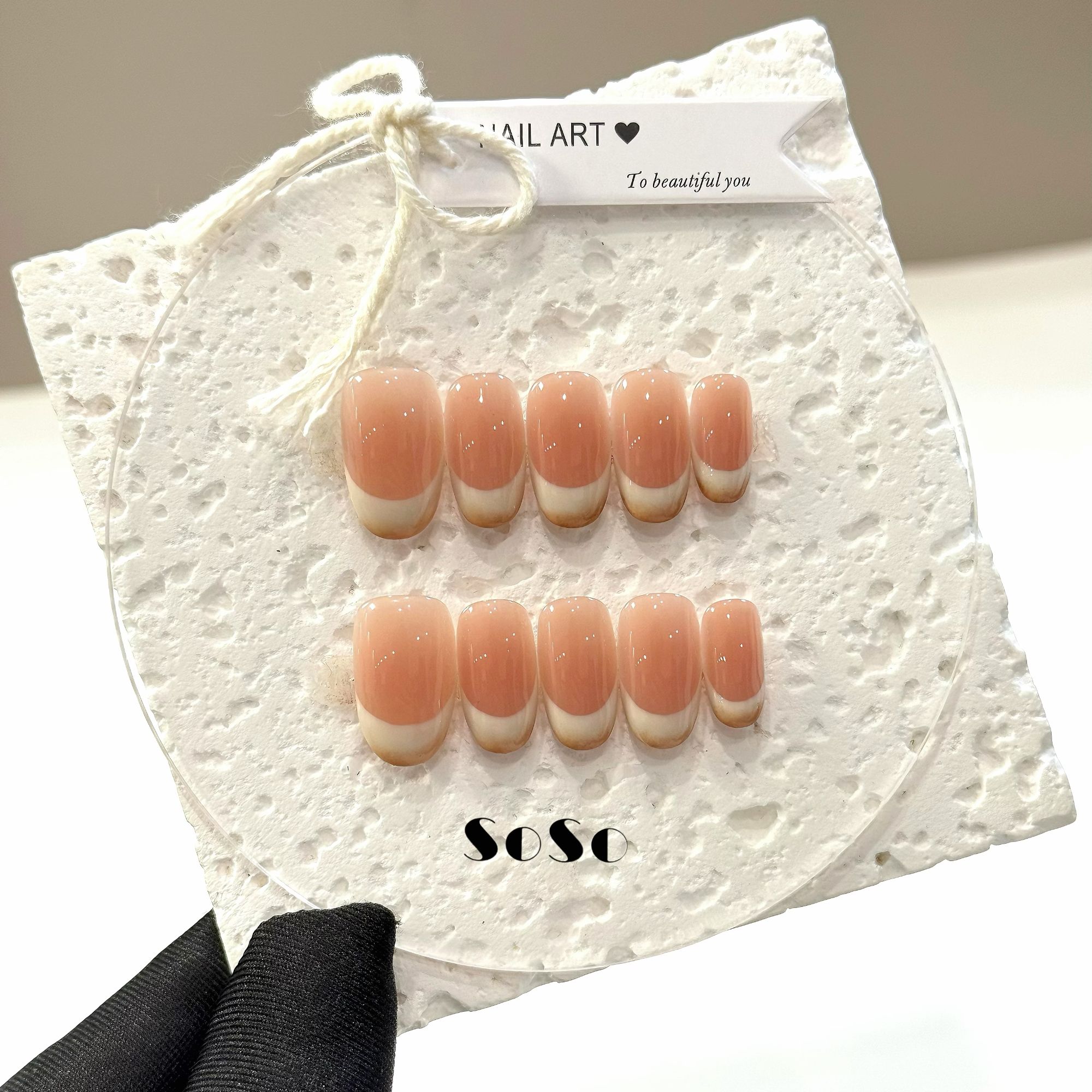 Nice SoSo【炭烧奶盖】纯手工穿戴甲纯欲手绘法式腮红简约显白小众