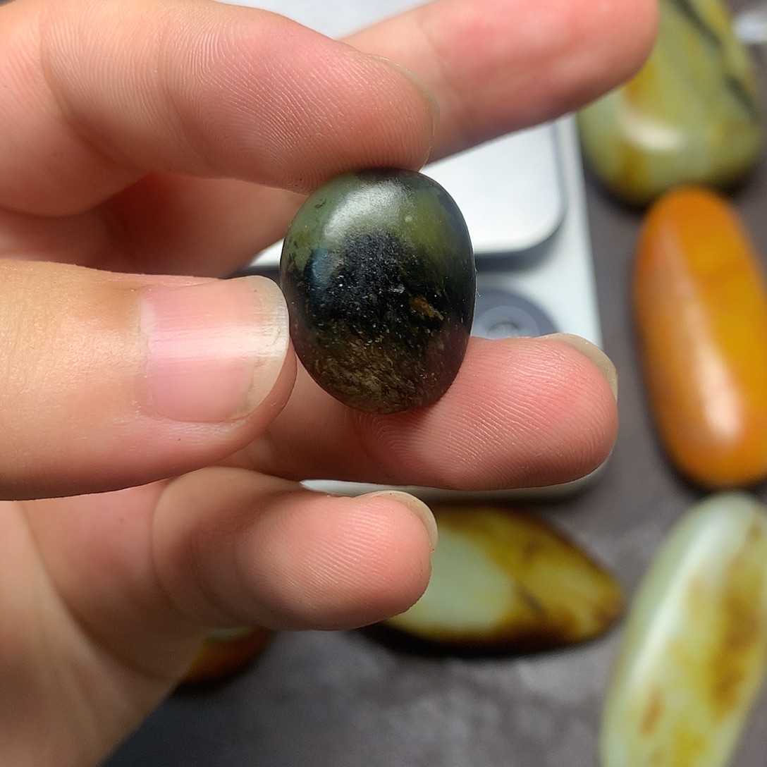 和田玉（糖玉）未镶嵌挂件