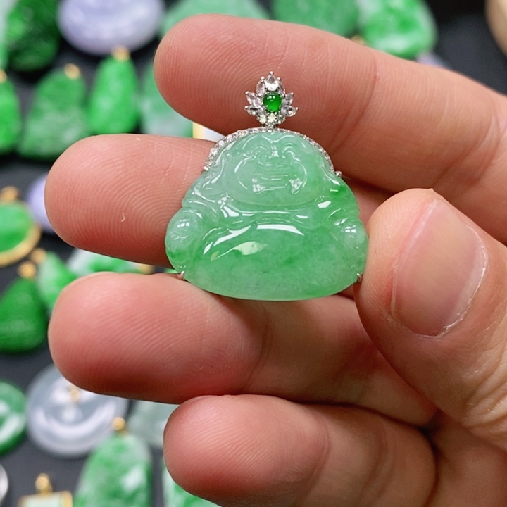 翡翠颈饰未镶嵌?*忘吊坠