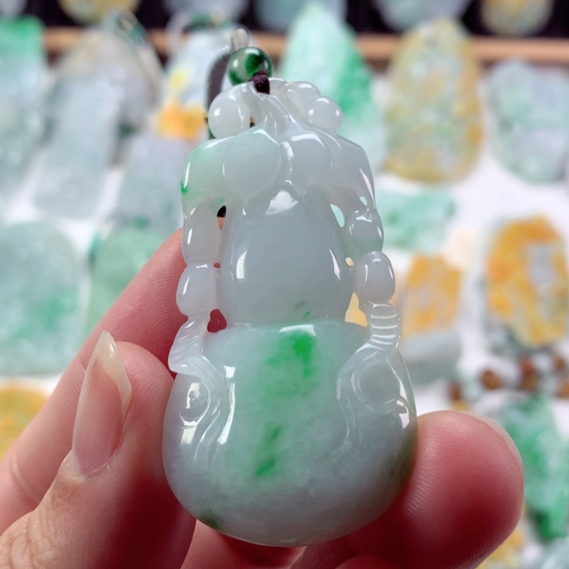 【闪购商品】翡翠吊坠(不含链)未镶嵌