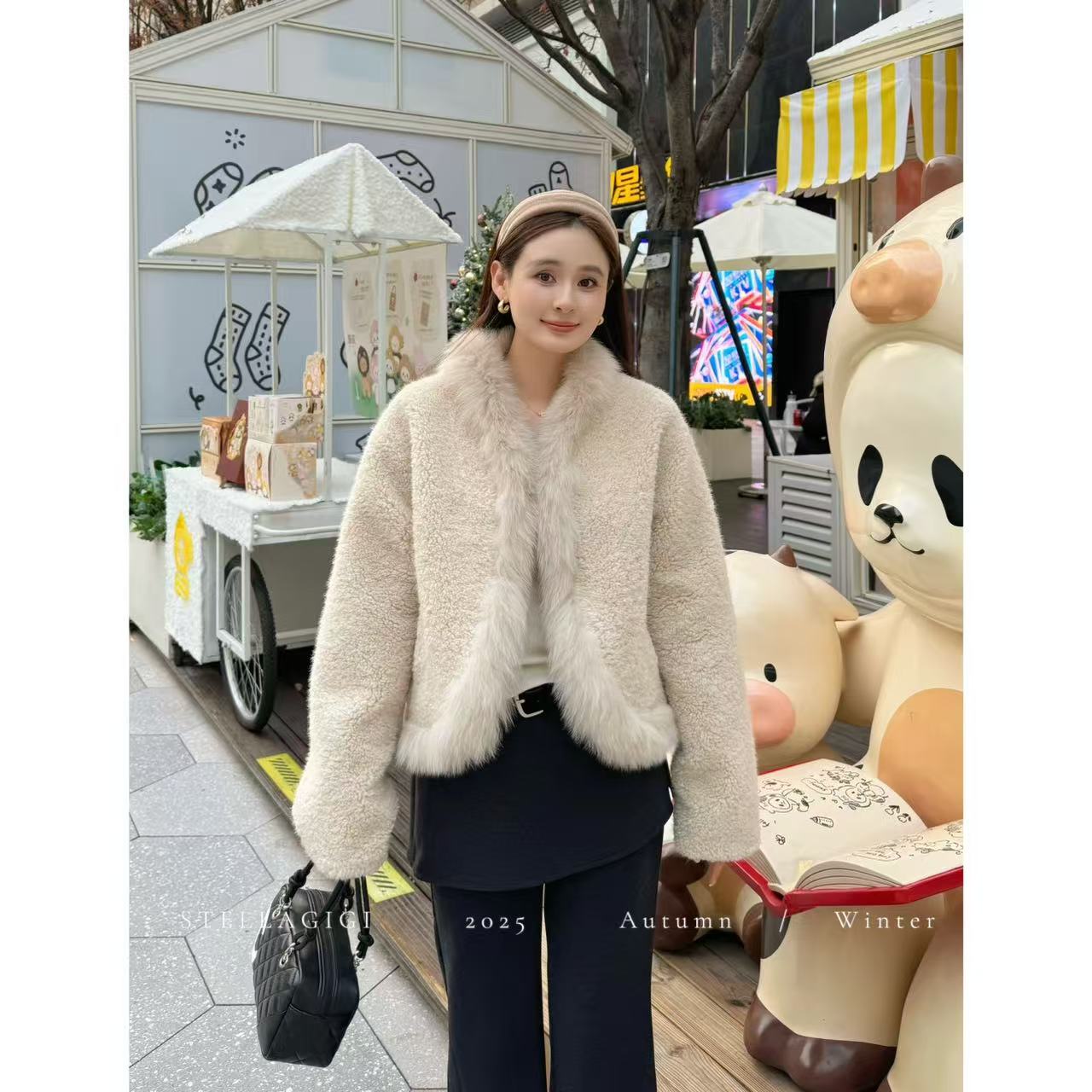 SG / 郭幂幂 AW 狐狸毛领 圈圈毛颗粒感皮毛一体外套WT-20253058