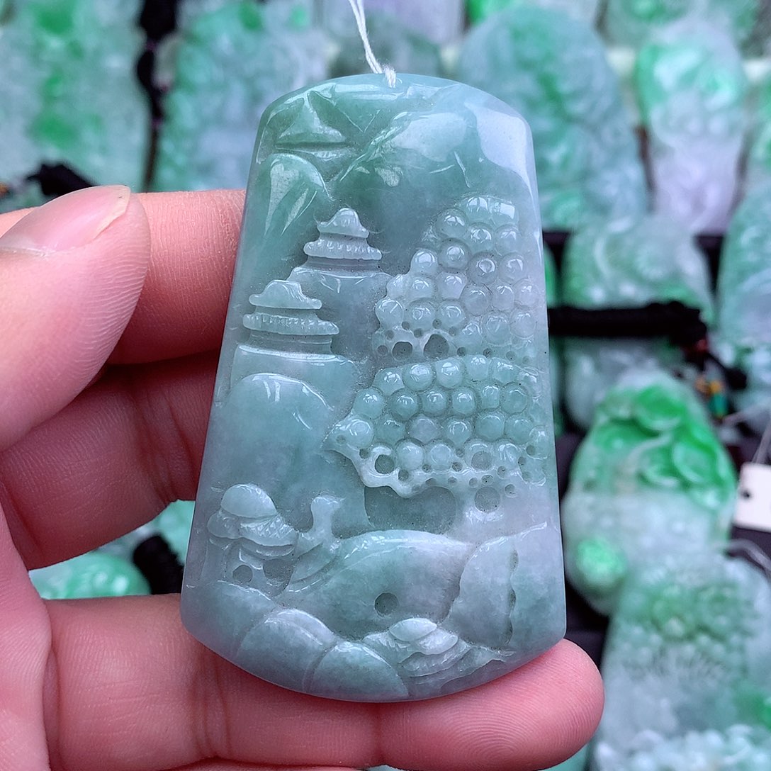 翡翠吊坠(不含链)未镶嵌