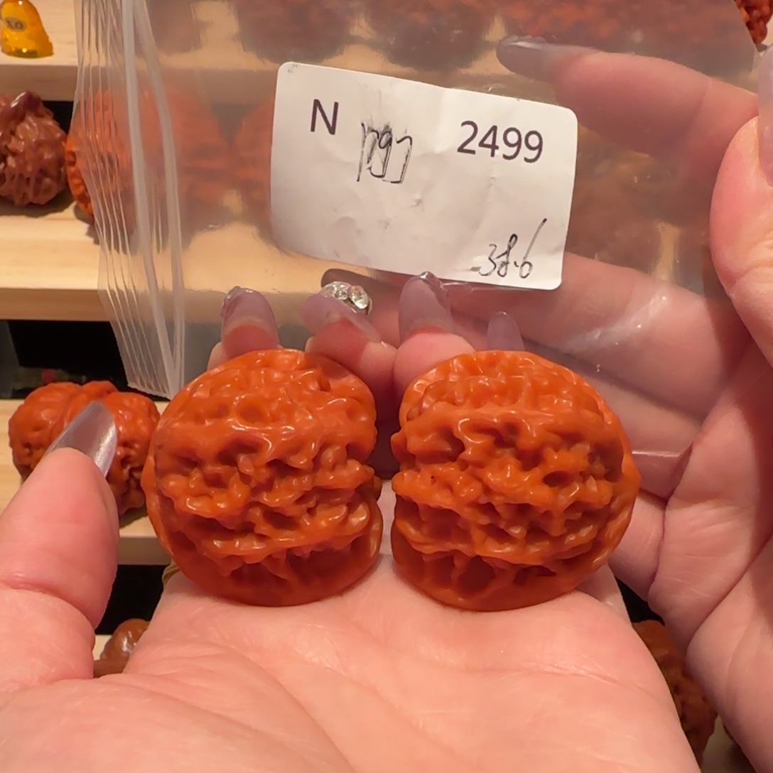 用***2吊坠文玩核桃玉化苹果园38精品