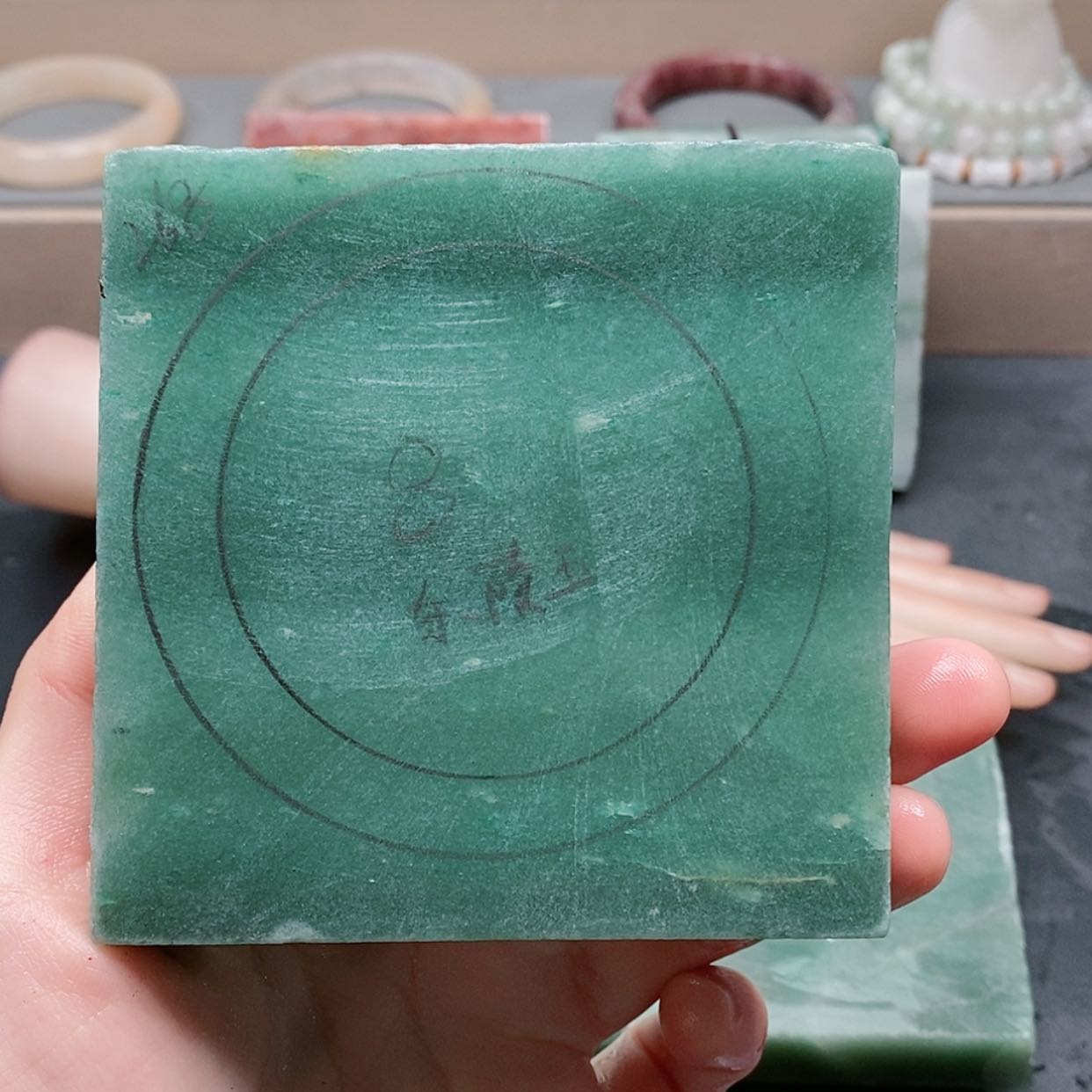 【闪购商品】石英质玉手镯未镶嵌笑*定制