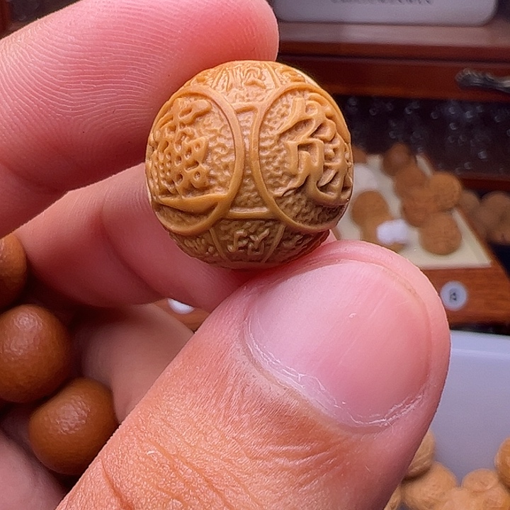 猴头核桃吊坠精工吉言珠18