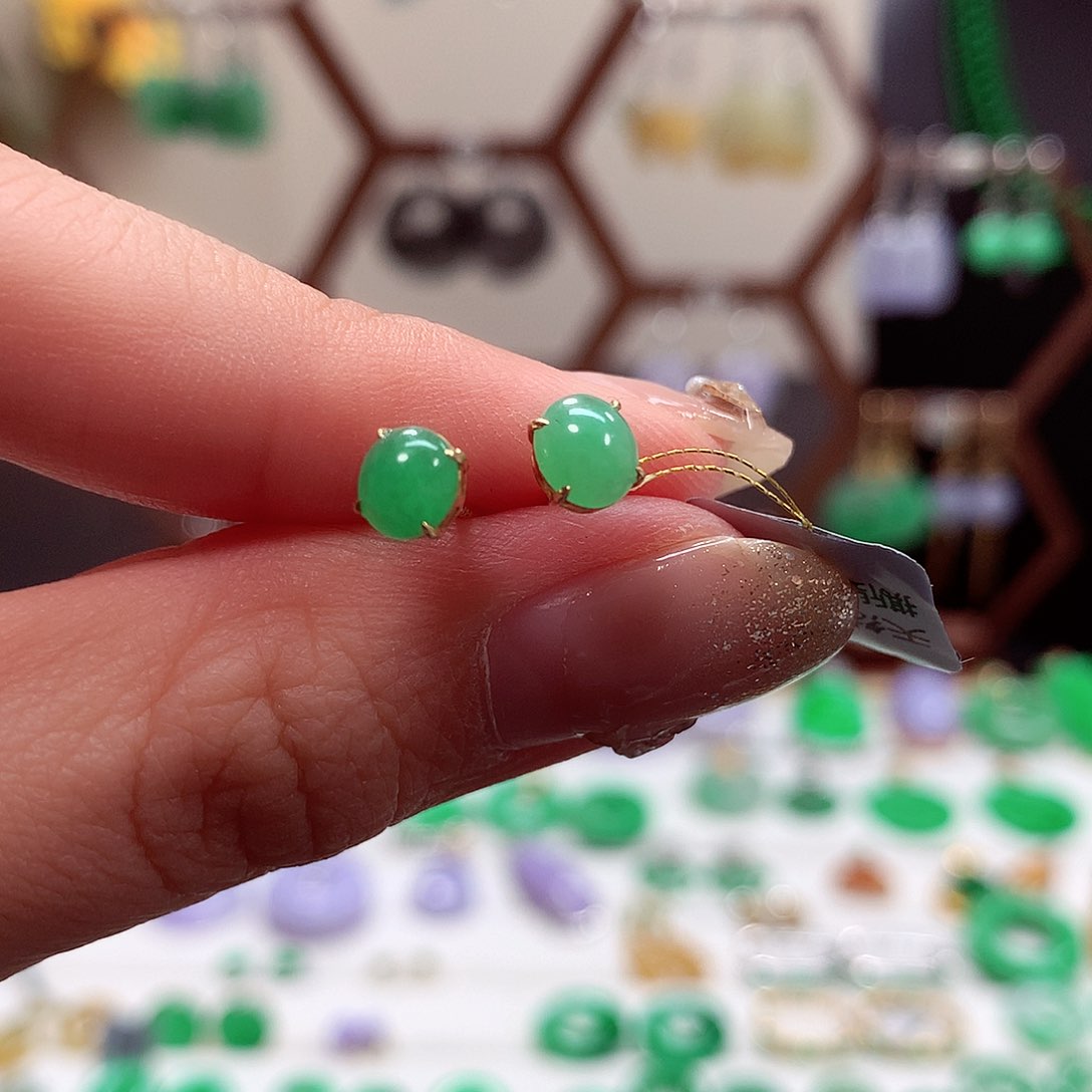 翡翠耳饰18K金镶嵌天然翡翠