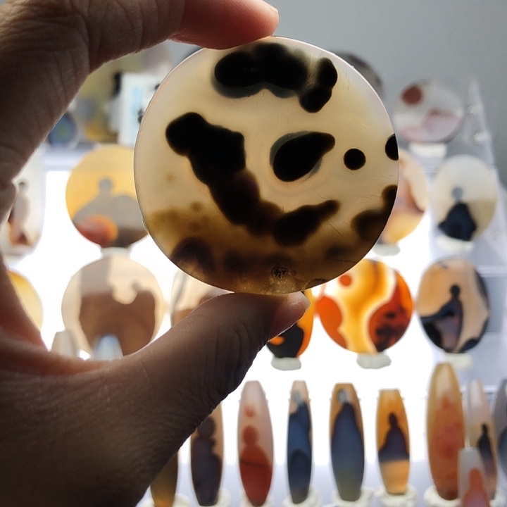 玛瑙/玉髓未镶嵌珠宝半成品43