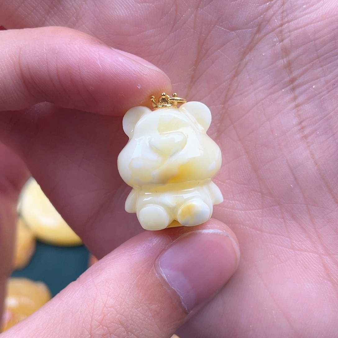 琥珀裸石未镶嵌蜜蜡