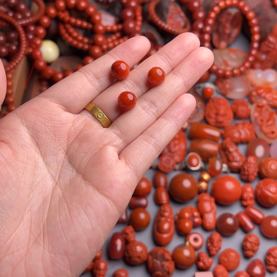 下***远南红玛瑙未镶嵌珠宝奇石