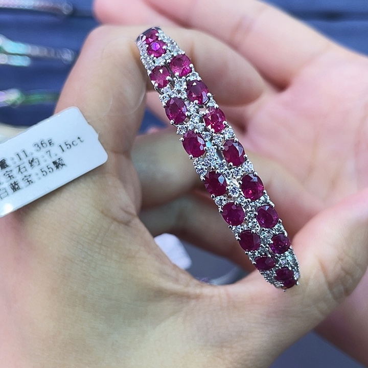 红宝石手镯18K金镶嵌7.15克拉缅甸红宝石