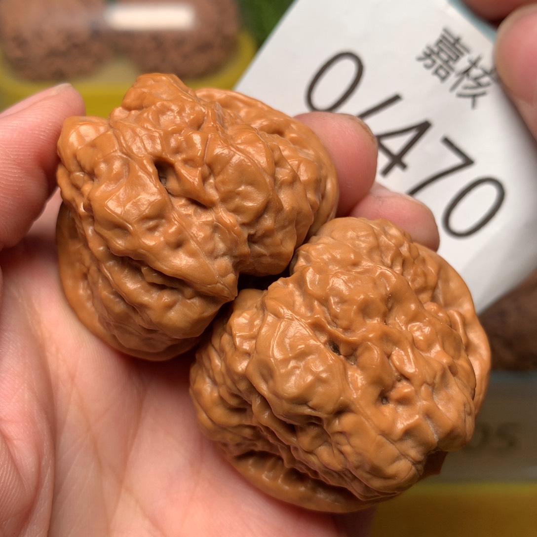 文玩核桃把件红皮开背蛙40