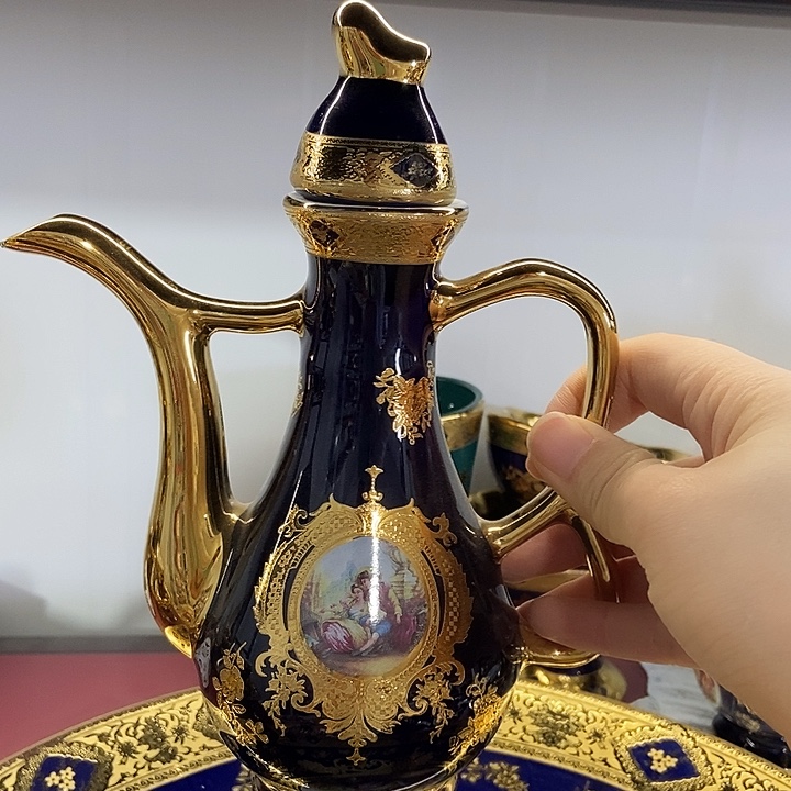 瓷片微瑕……………………………………