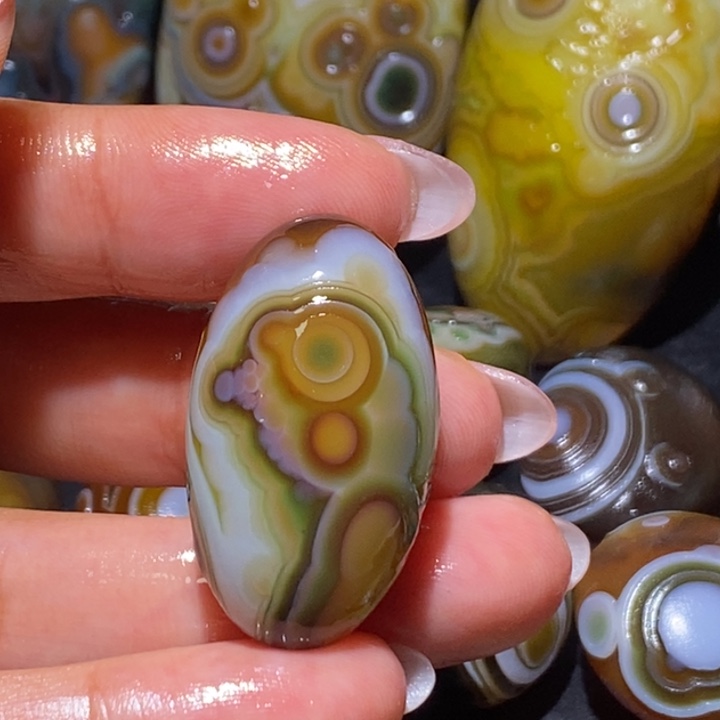 玛瑙/玉髓未镶嵌珠宝奇石9