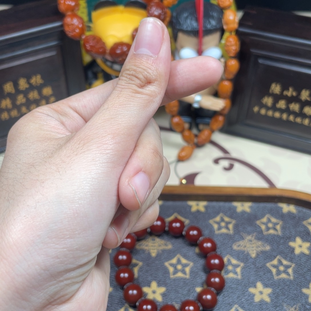 小雨核雕高端橄榄核回血爽价