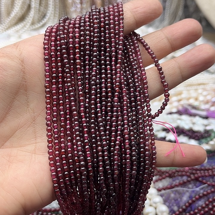 玛瑙/玉髓未镶嵌珠宝半成品一条3mm左右石榴石