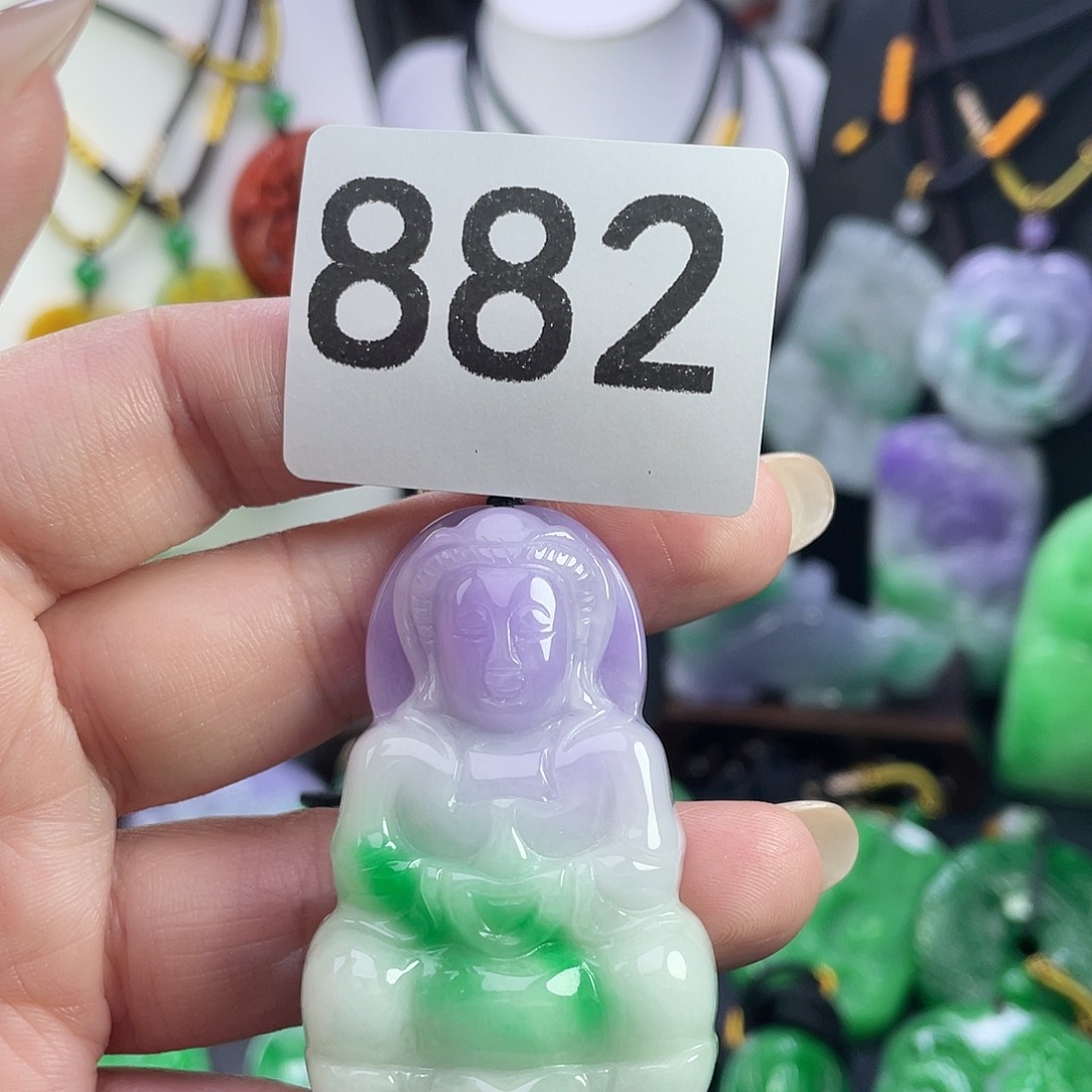 翡翠未镶嵌吊坠(赠链)