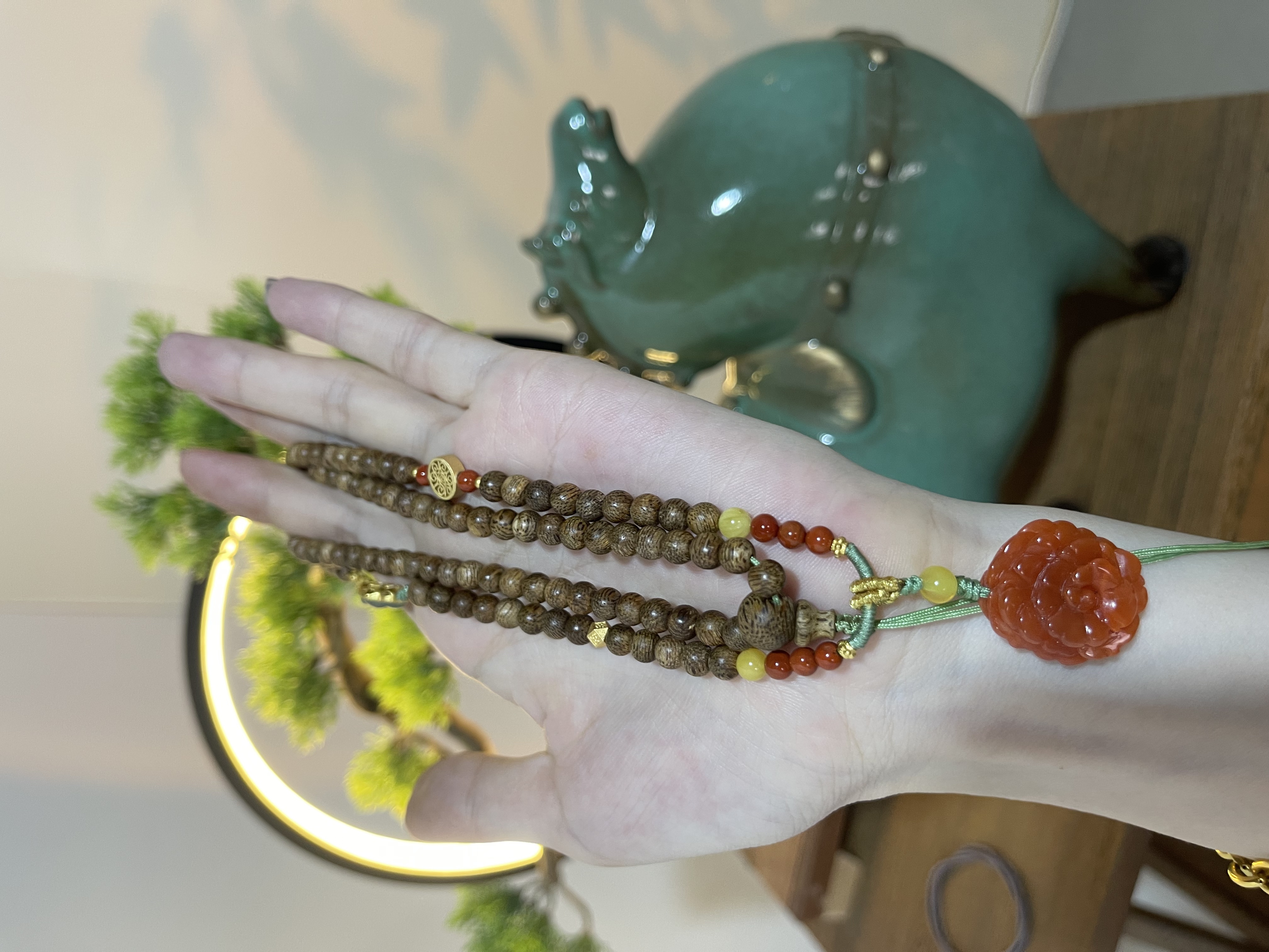 沉香特价 白棋4MM牡丹挂脖