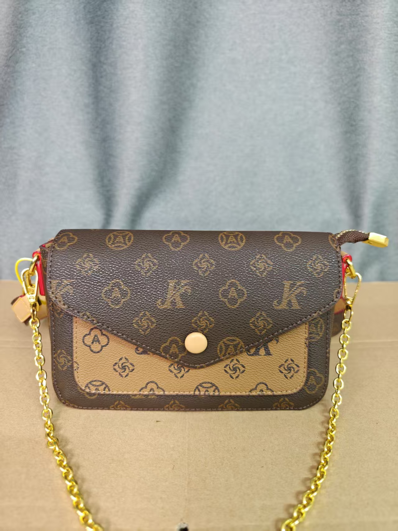 6029拼色 精选店高端潮流时尚女包拼色豆豆