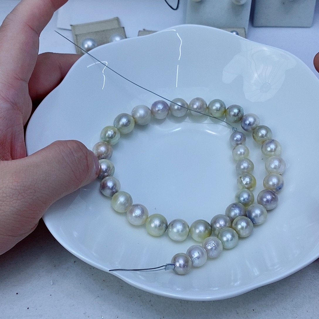 未镶嵌海水珍珠颈饰