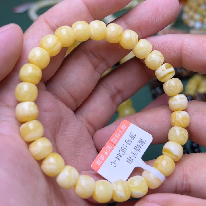 蜜蜡未镶嵌珠宝奇石