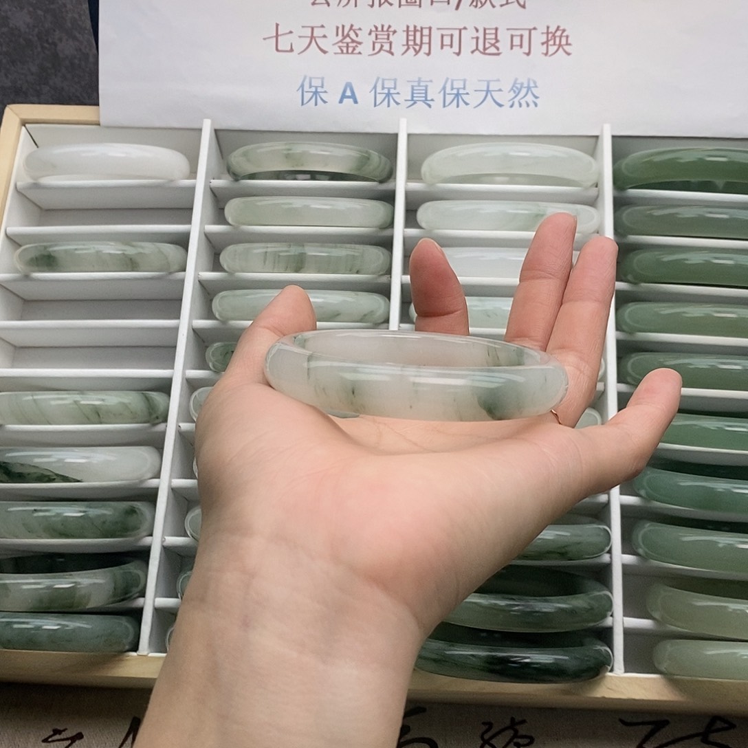 石英质玉未镶嵌手镯282