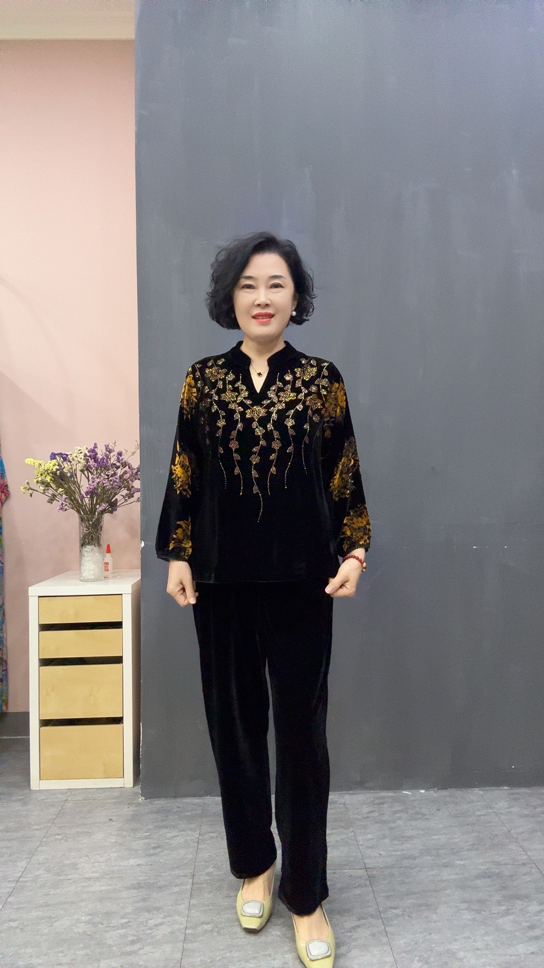 美如意华丽高档加大码丝绒上衣
