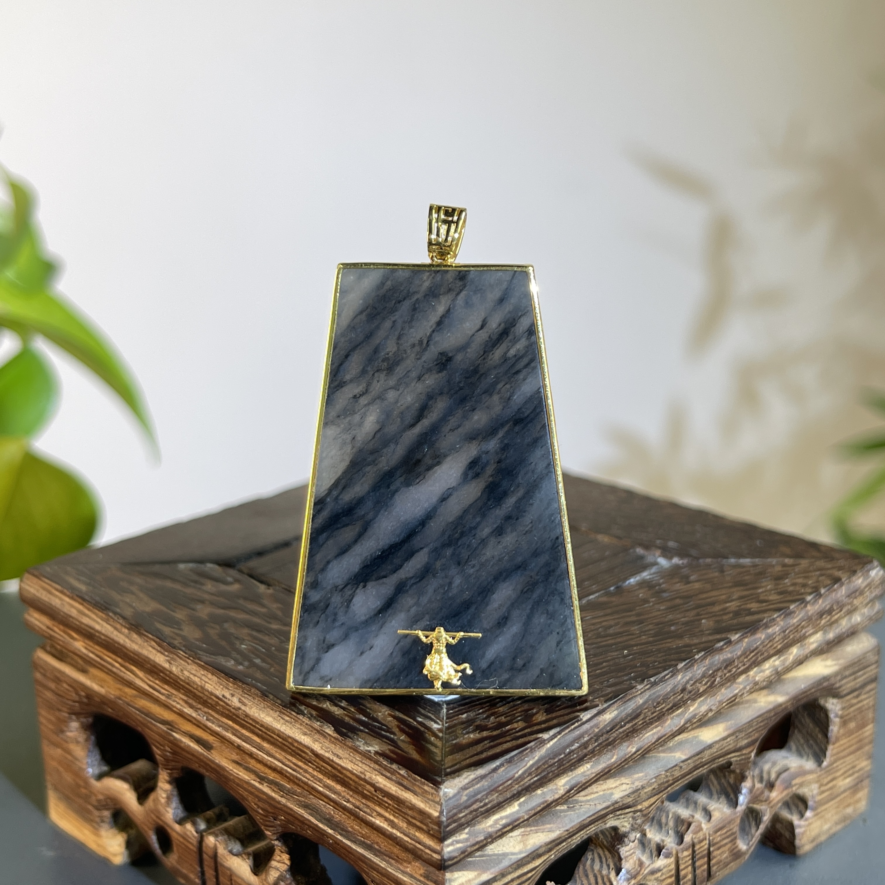 JCA27-201  天然缅甸A货翡翠 18K镶嵌无事牌