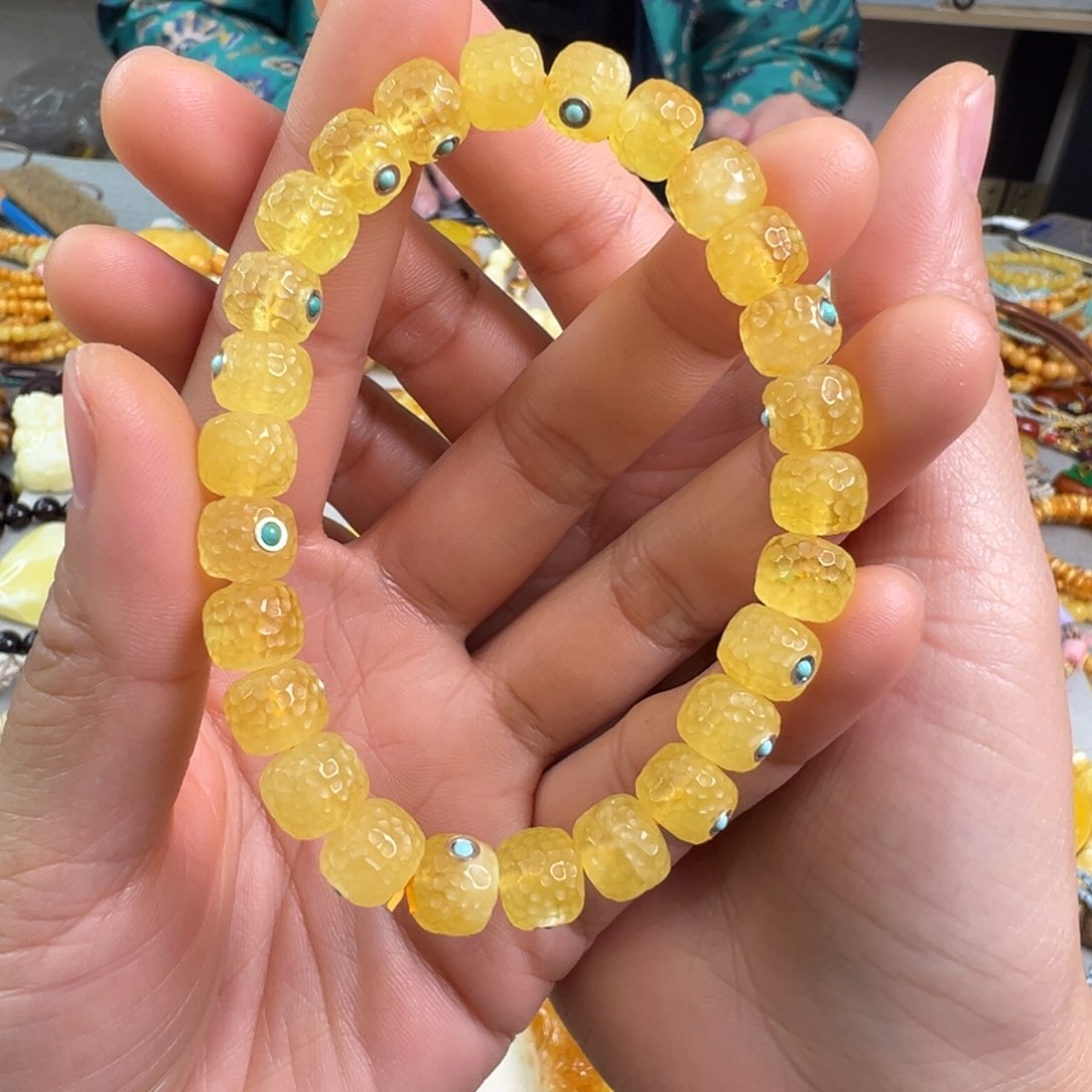 琥珀裸石未镶嵌蜜蜡