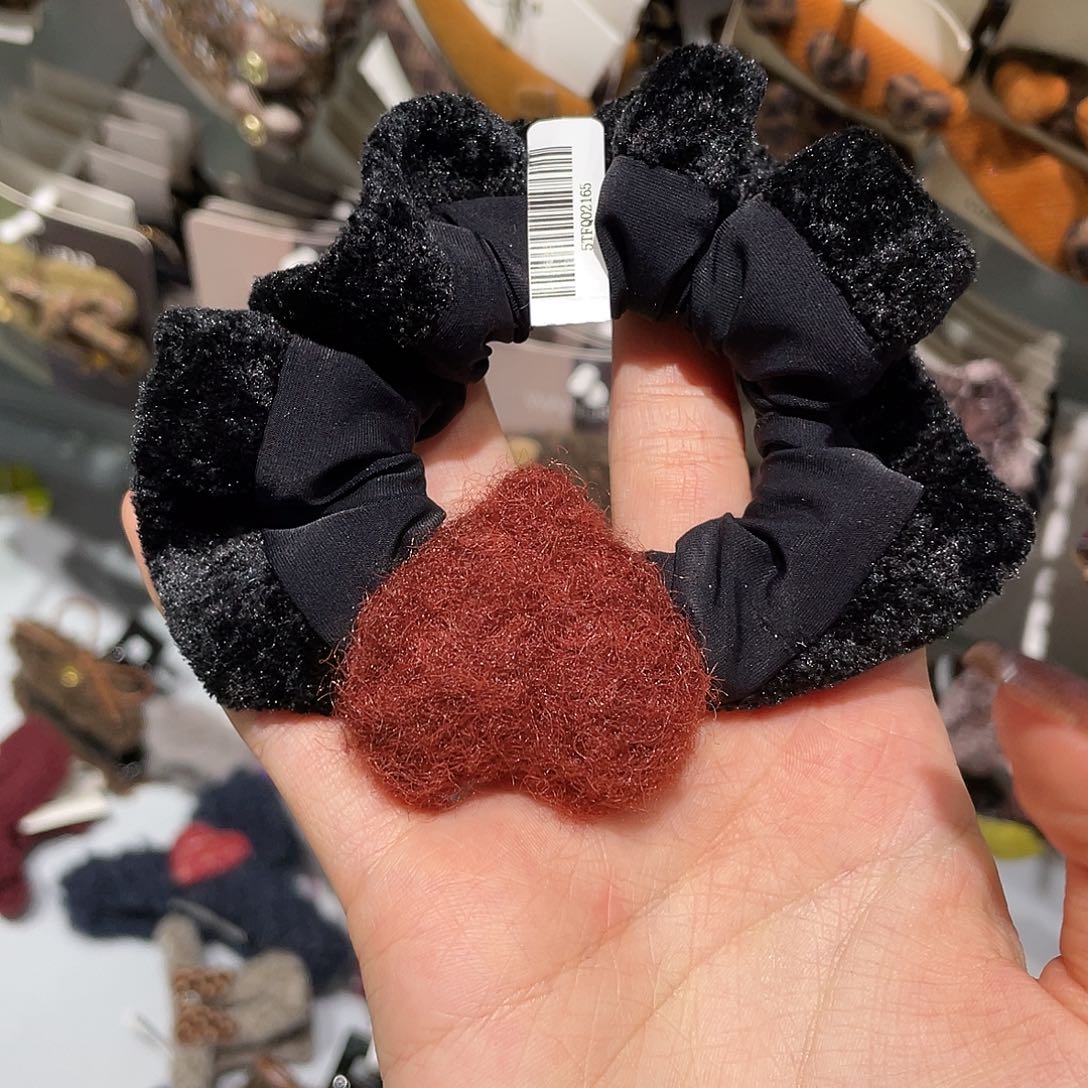 羽毛非金属红爱心面膜