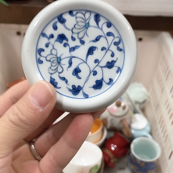 陶瓷茶具全部清清完回家过年