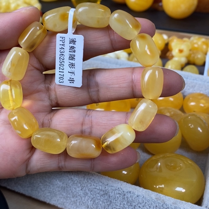 未镶嵌琥珀裸石手串