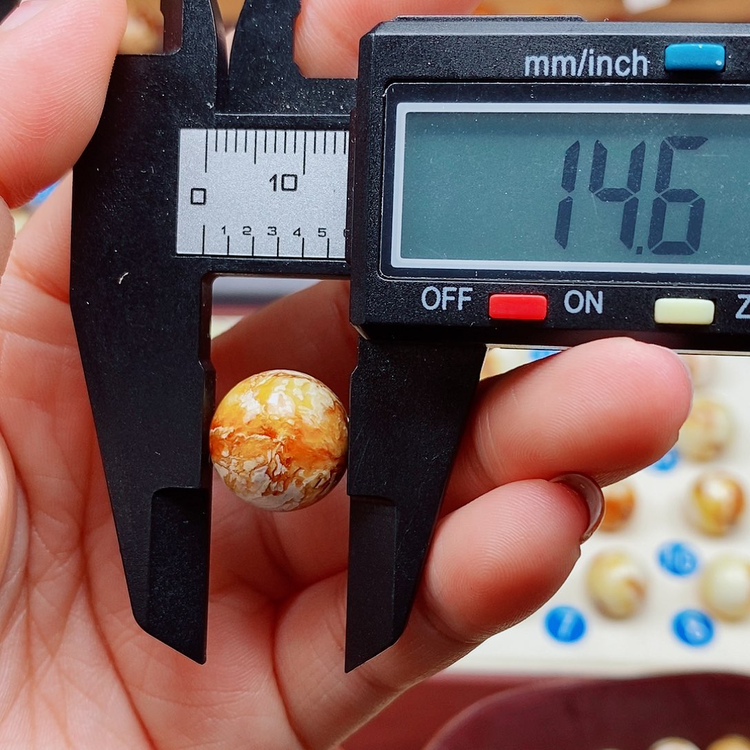 琥珀未镶嵌裸石蜜蜡