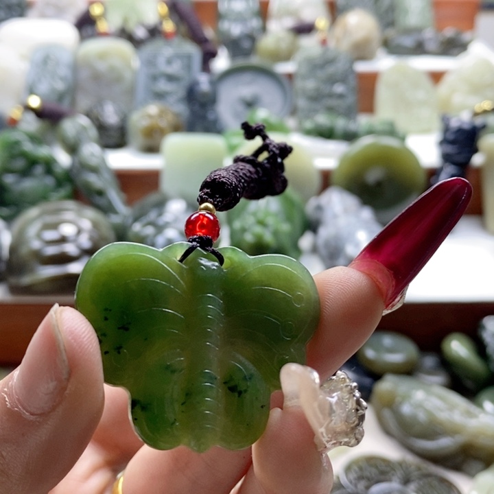 和田玉颈饰足银镶嵌