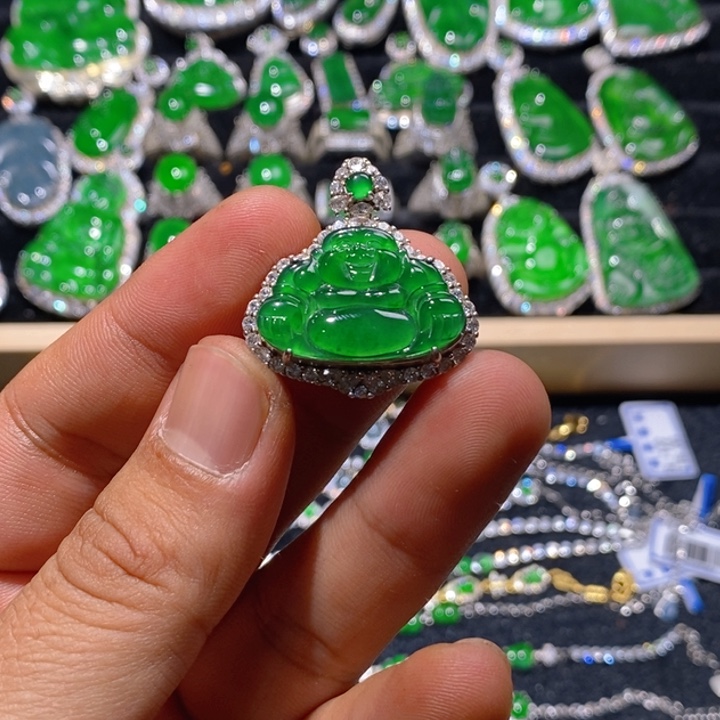 翡翠颈饰银S925镶嵌天然A货翡翠