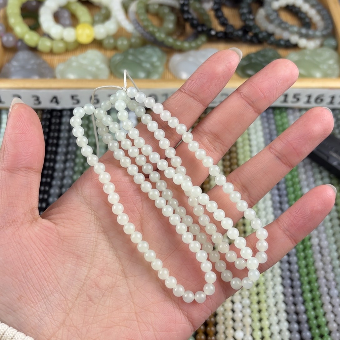 纯***珍和田玉未镶嵌颈饰