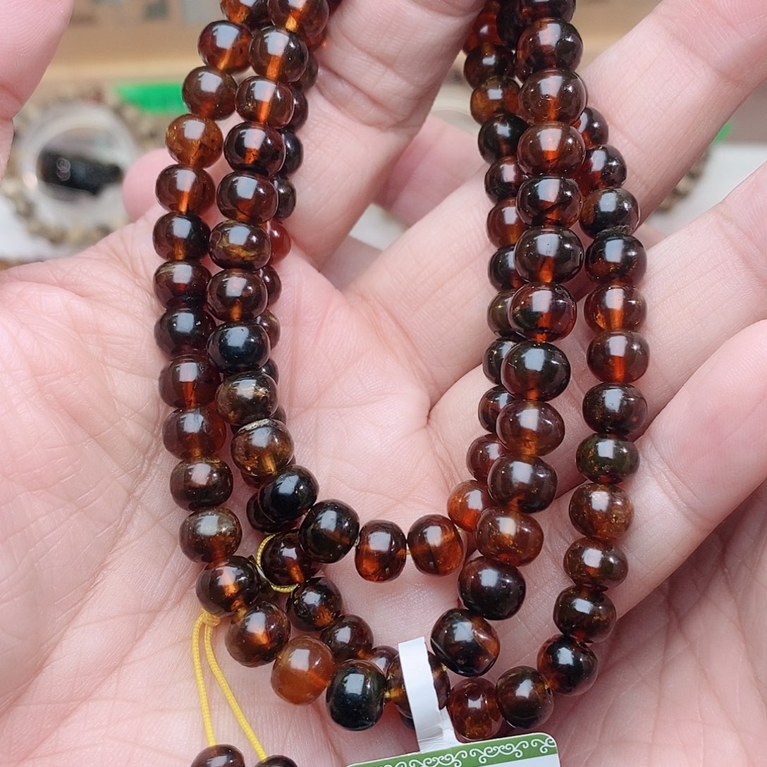 米***兔琥珀未镶嵌裸石7血