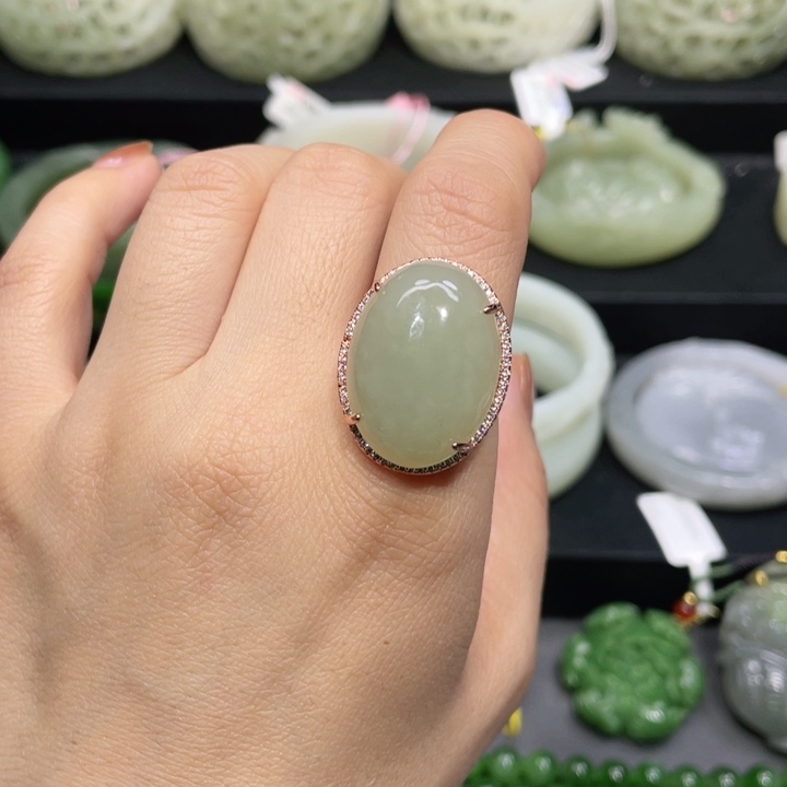 和田玉手镯54圈口 编号67未镶嵌