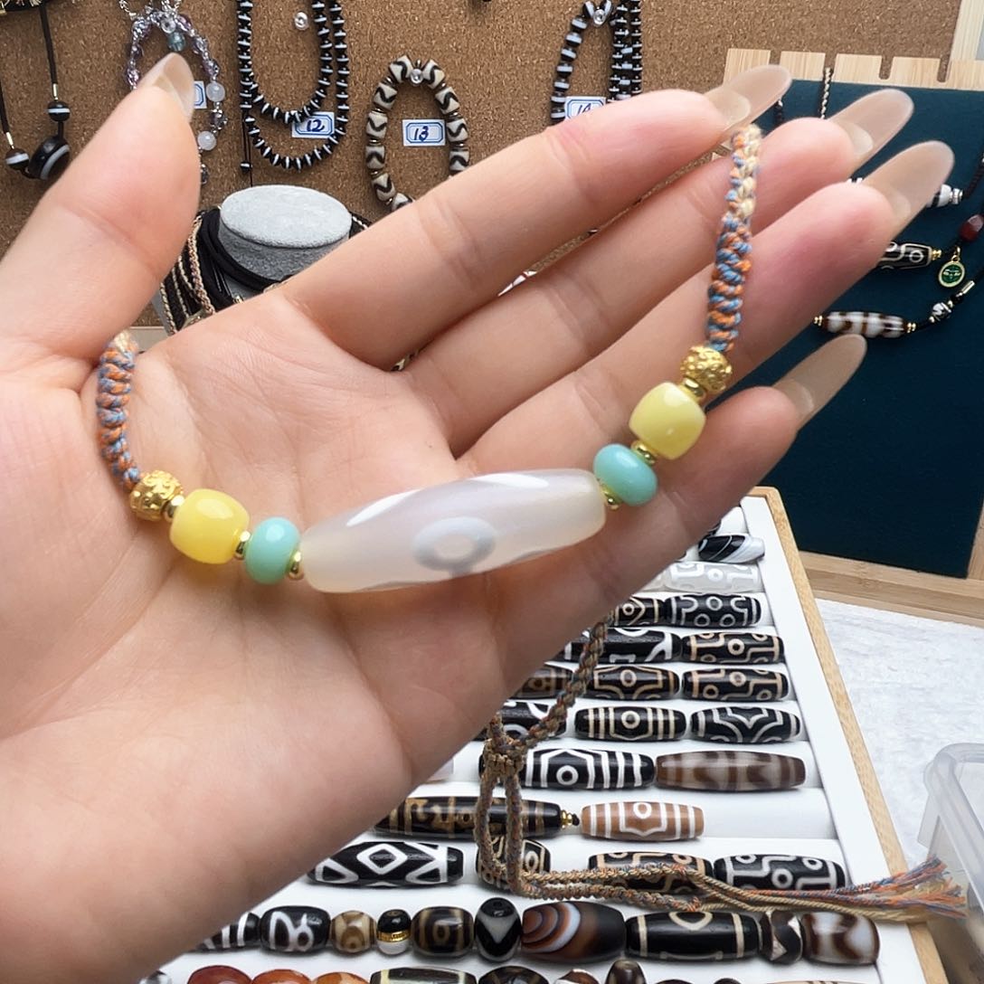 玛瑙/玉髓颈饰合金