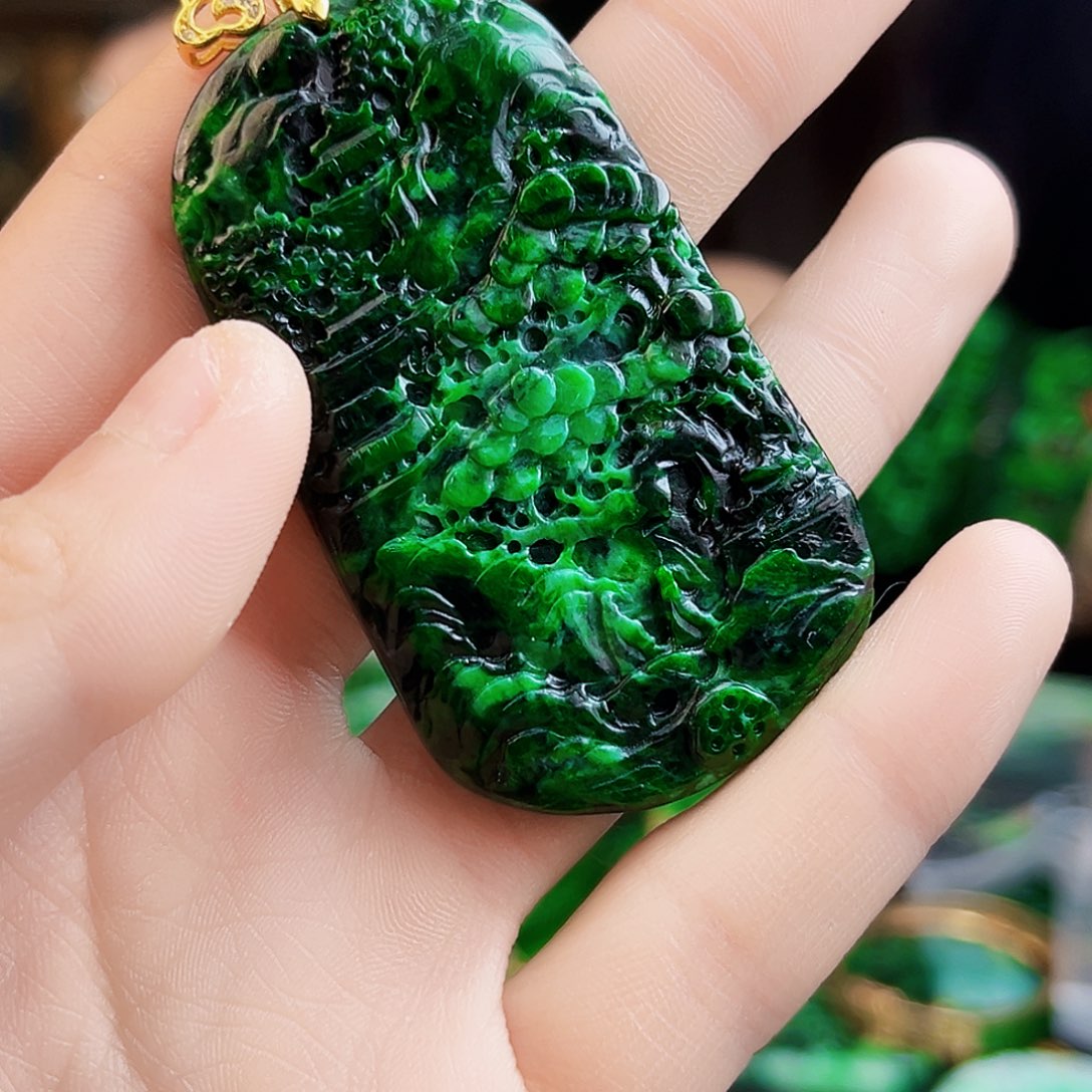 颈饰银S925镶嵌翡翠多样性