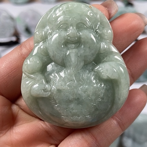 翡翠颈饰未镶嵌财神爷福利