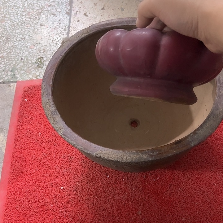 红陶余*。。。。。。。。。。