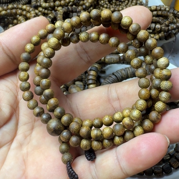 沉香手串乌身手串7克加