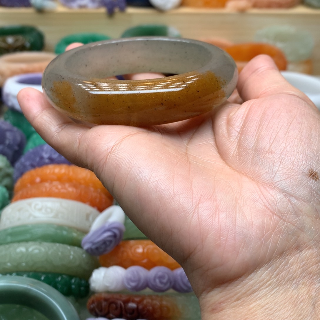 未镶嵌手镯石英质玉花*