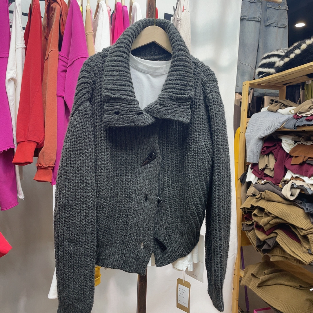 设计款原创百搭开衫毛衣