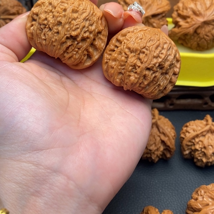 文玩核桃把件032泥鳅背42