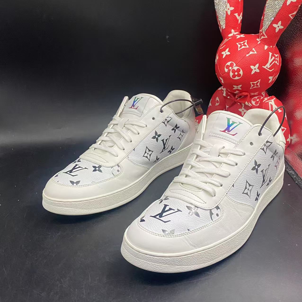 95新 LouisVuitton/路易威登 【聚星优选】黑白渐变板鞋42.5码zg36