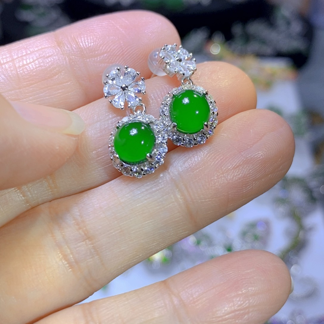 翡翠颈饰银S925镶嵌天然翡翠